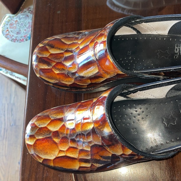 Dansko Clogs - Picture 13 of 13